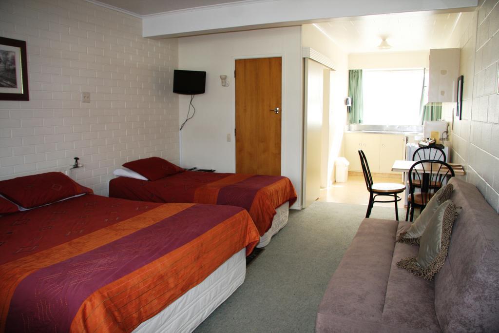 רוטורואה Kuirau Park Motor Lodge- Thermal Mineral Pool חדר תמונה